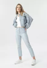 Jasnoniebieskie Jeansy Mom Fit Phrikharei Born2Be